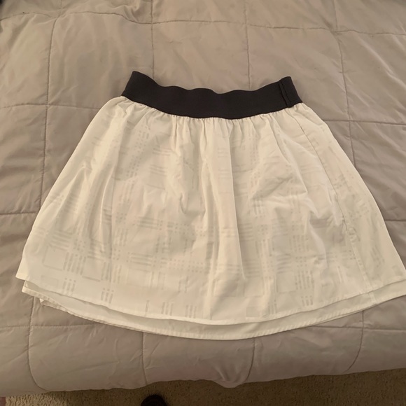 Club Monaco Dresses & Skirts - Club Monaco skirt w. pockets eggshell white Sz: XS